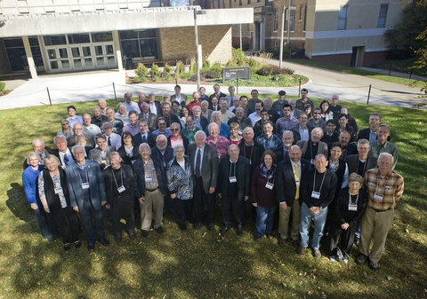 group photo of Gurnett Symposium attendees